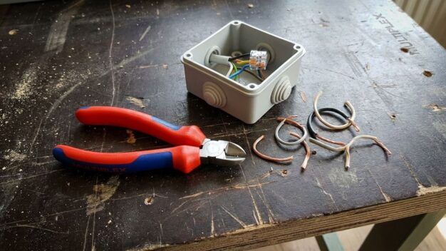 Die besten Seitenschneider für Werkstatt und Elektronik - © men-at-home.de